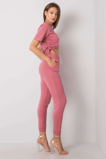 Roosa vabaaja komplekt...