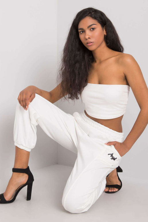 Richelle valged dressipüksid Richelle valged dressipüksid