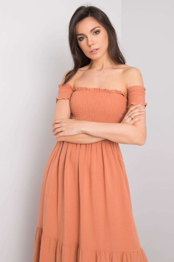 Oranž volangiga kleit... 2