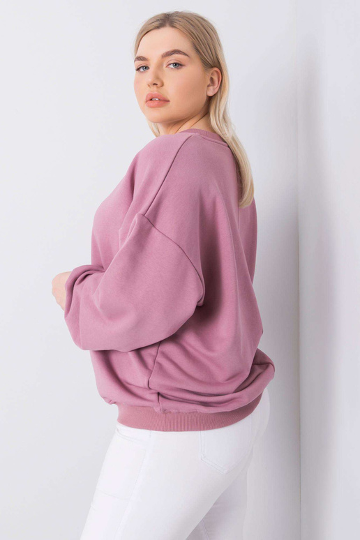 Määrdunud roosa pluss suuruses...