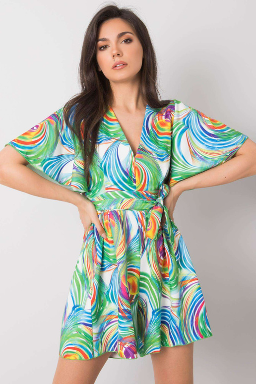 Valge värviliste mustritega...