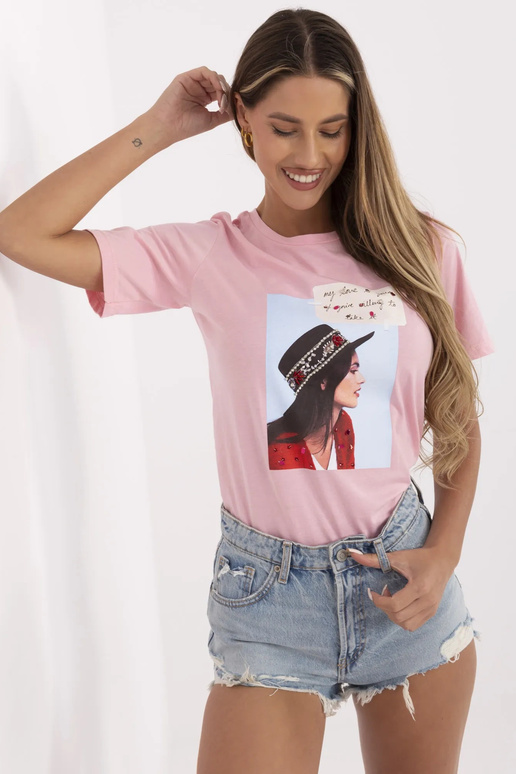 Roosa põhjapoolse aplikatsiooniga T-särk Roosa põhjapoolse aplikatsiooniga T-särk