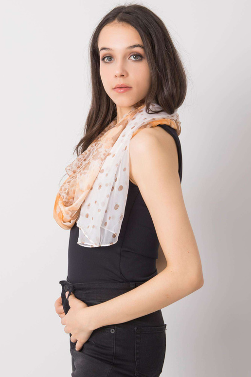 Pruunikasoranži mustriga sall