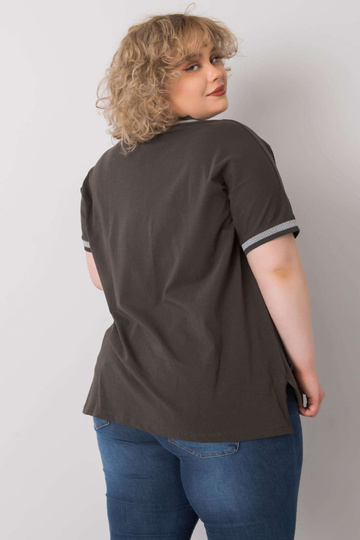 Tume khakivärvi pluss...