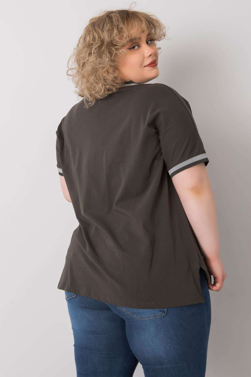 Tume khakivärvi pluss suuruses pluus...