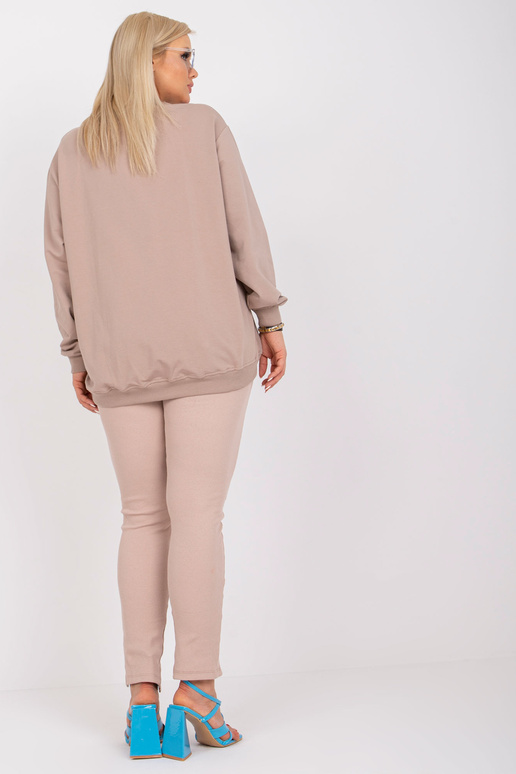 Tumebeež pluss suuruses dressipluus... Tumebeež pluss suuruses dressipluus...