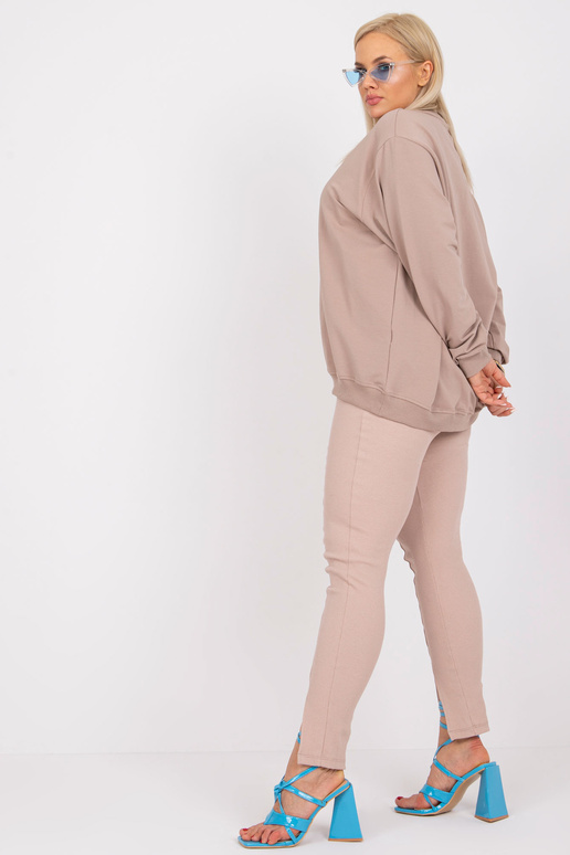 Tumebeež pluss suuruses dressipluus... Tumebeež pluss suuruses dressipluus...