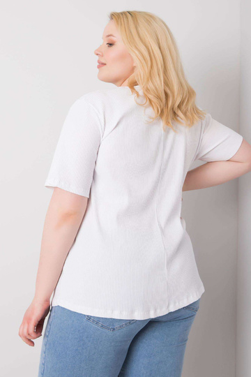 Valge plusssuuruses pluus... 2