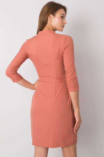 Telliskivist kleit lipsuga... 2