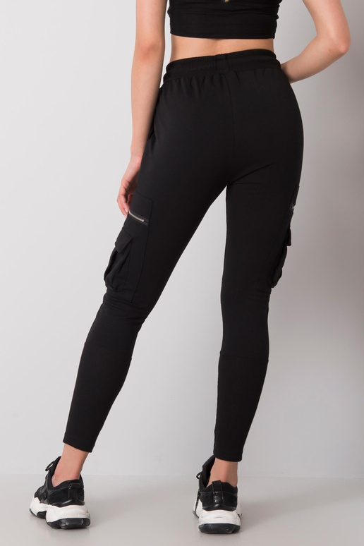 Hemmy mustad dressipüksid