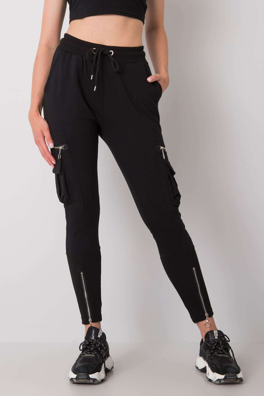 Hemmy mustad dressipüksid