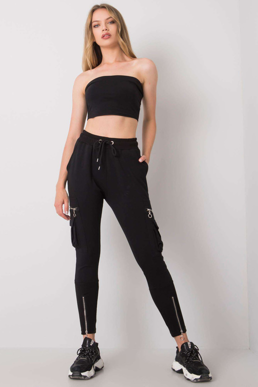 Hemmy mustad dressipüksid