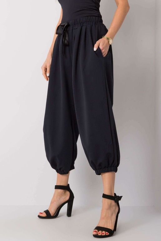 Meresinised Ferro laia säärega...