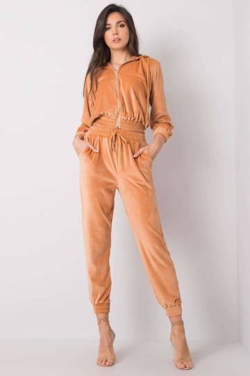 Kaameli veluurkomplekt... 2