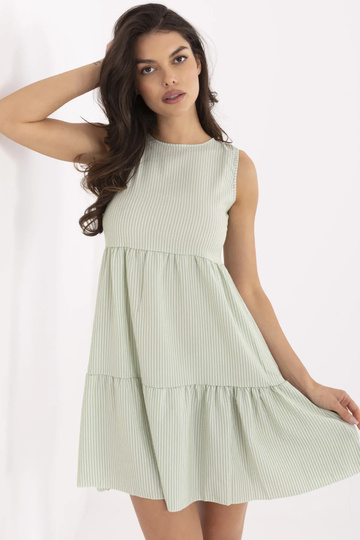 Pistaatsiatriibuline kleit... 2