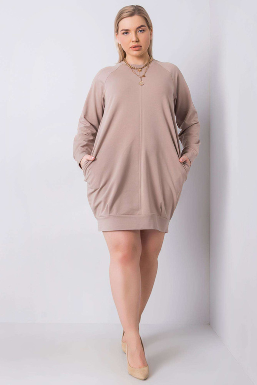 Ariadne tumebeež pluss-suuruses kleit