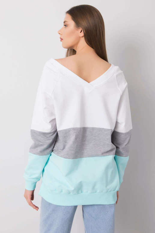 Valge ja piparmündiga dressipluus...