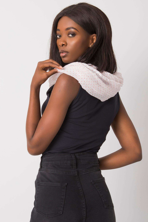 Valge-punane täpiline tropp