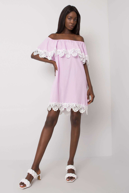 Helelilla Hispanic kleit Lee pitsiga