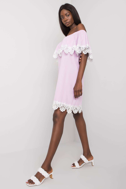 Helelilla Hispanic kleit Lee pitsiga