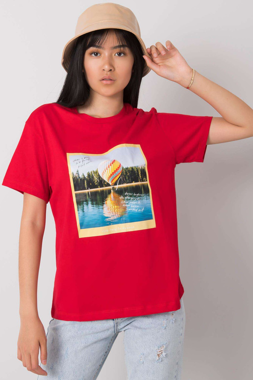 Punane T-särk kirjaga Solly Punane T-särk kirjaga Solly