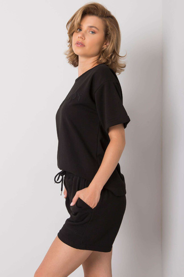 Must Sakari puuvillane... 2