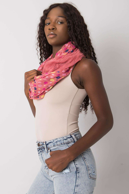 Määrdunud roosa naiste täppidega tropp