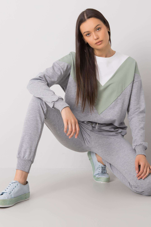 Halli-pistaatsiavärvi dressikomplekt...