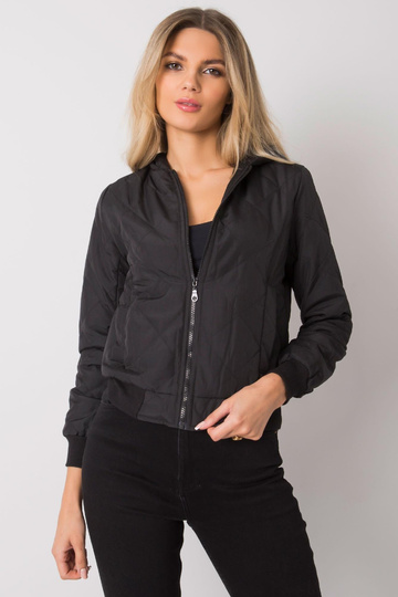 Larah Must tepitud...