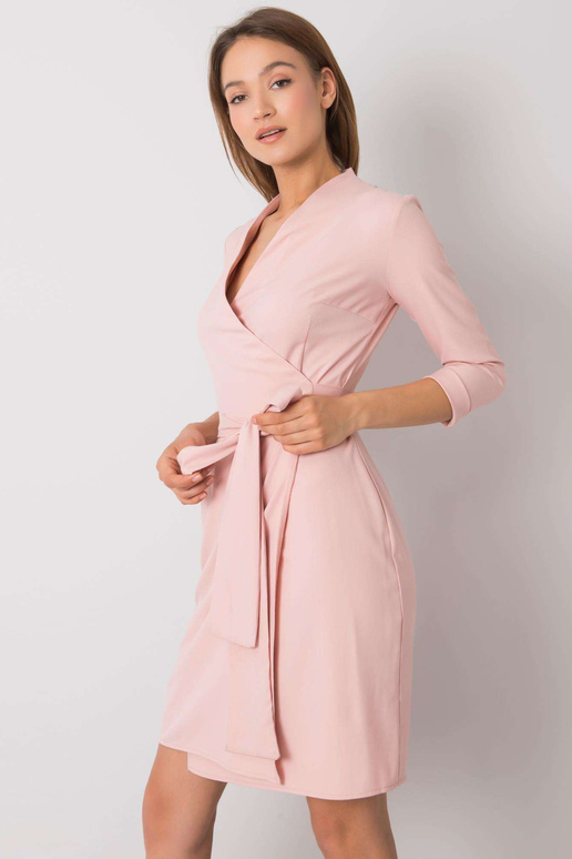 Räpane roosa kleit lipsuga Edelie