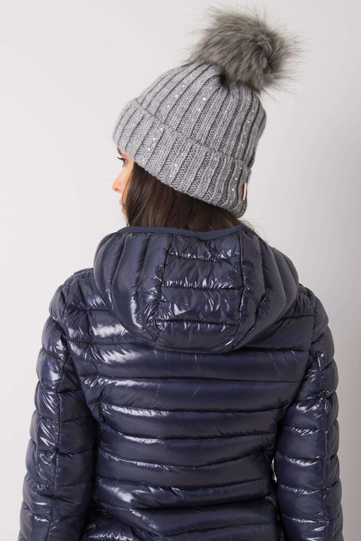 Hall aplikatsiooniga talvemüts