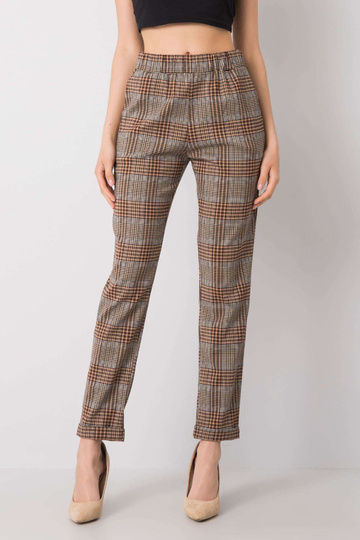 Araminta pruunid ruudulised...