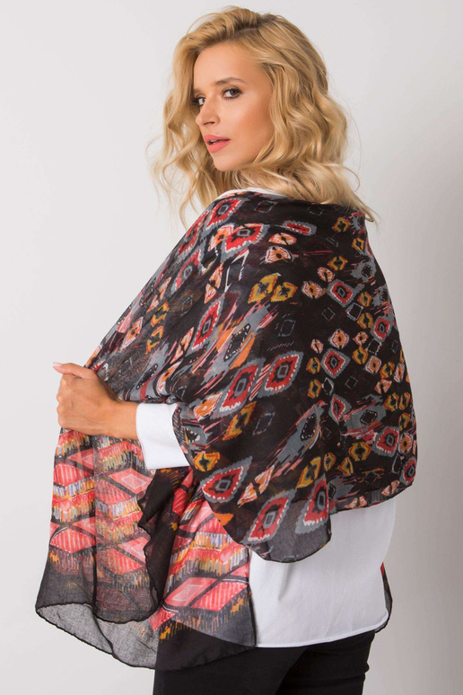 Musta ja punase mustriga naiste tropp