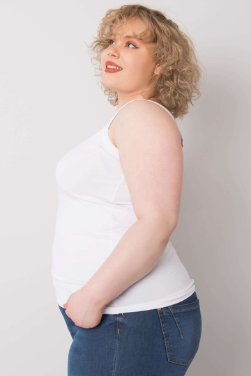 Valge plusssuuruses...