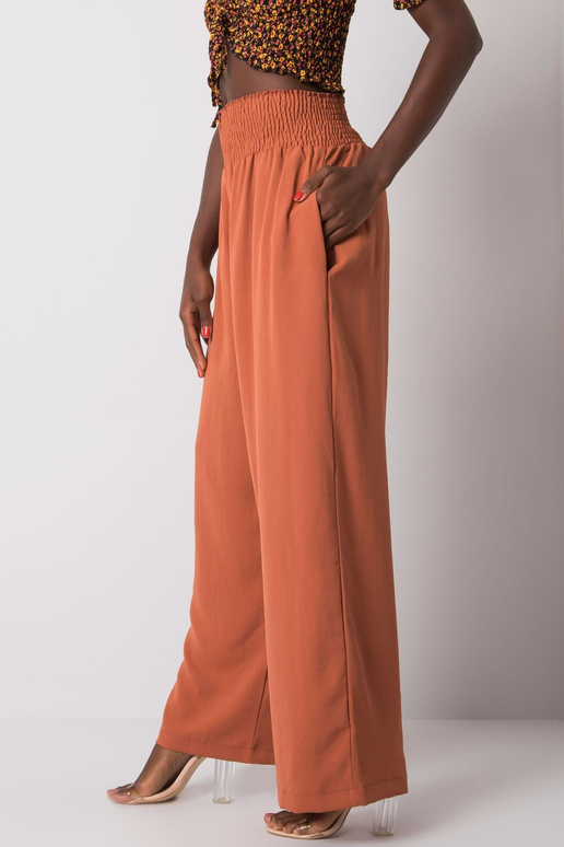 Helepruunid laiad püksid Lareen RUE...