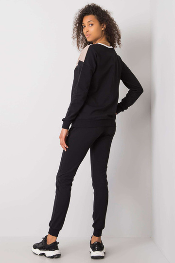 Tumebeeži ja musta... 2