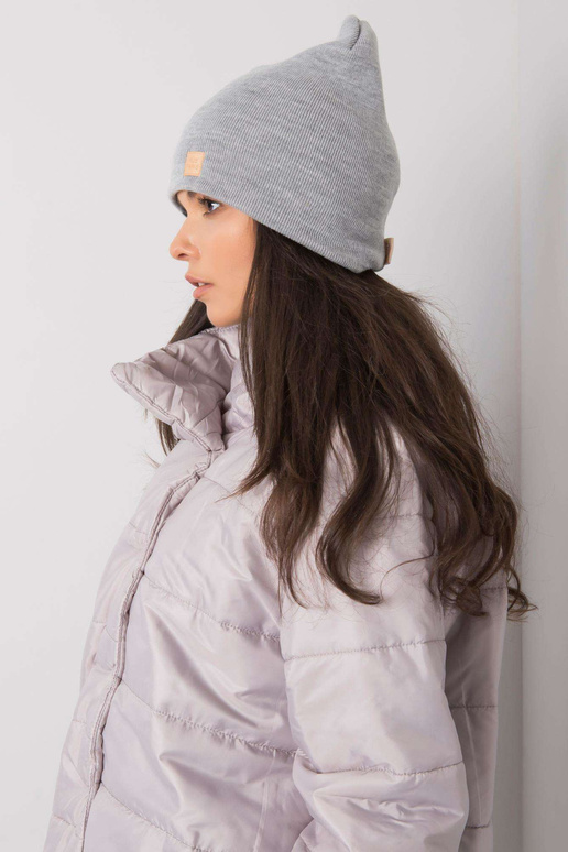 Hall naiste nokamüts