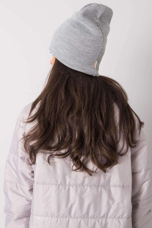 Hall naiste nokamüts