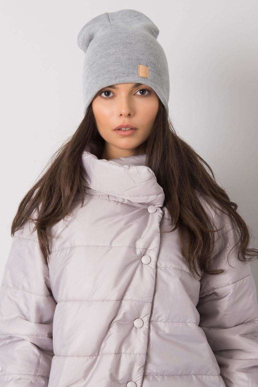 Hall naiste nokamüts