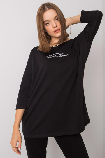 Must pluus Merel kirjaga