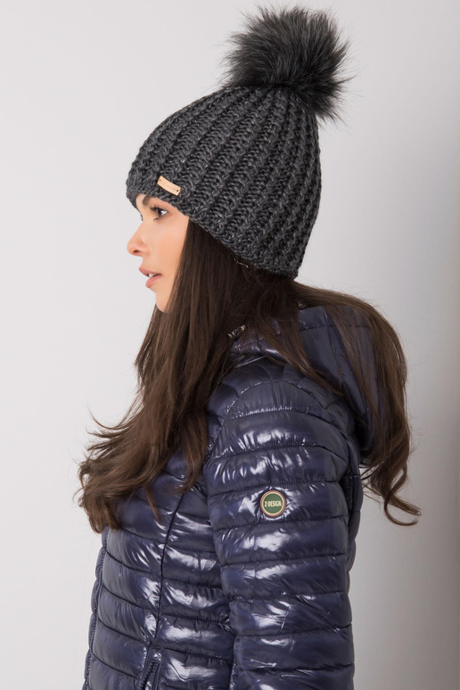 Tumehall naiste talvemüts