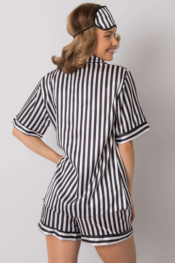 Musta ja valge triibuline...