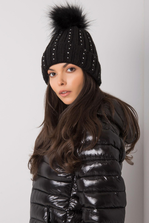 Must aplikatsiooniga talvemüts