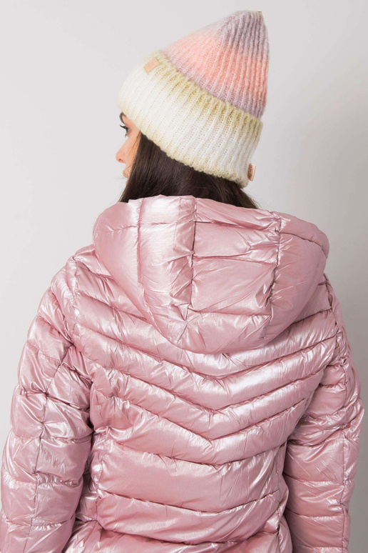 Roheline ja virsikuvärvi nokamüts ombre