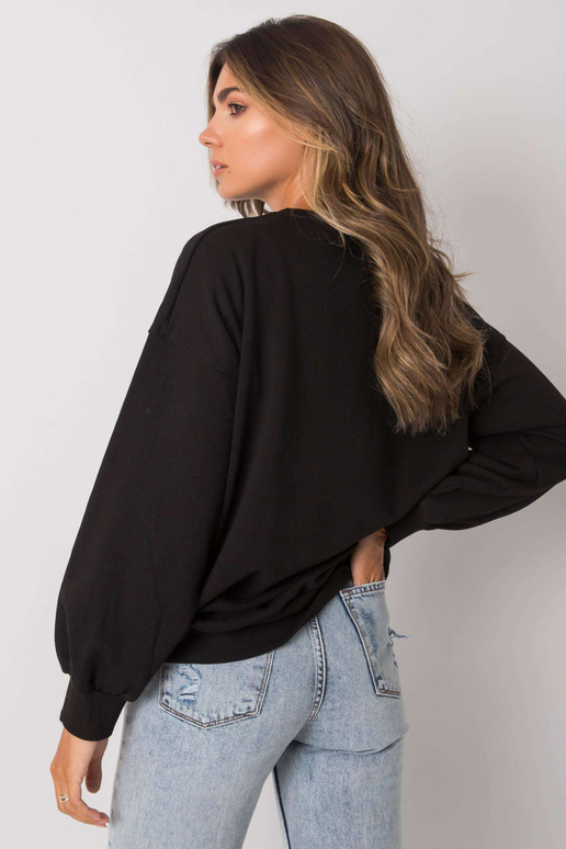 Angeline Must kapuuts