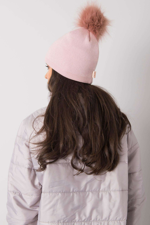 Heleroosa polsterdatud pompooniga...