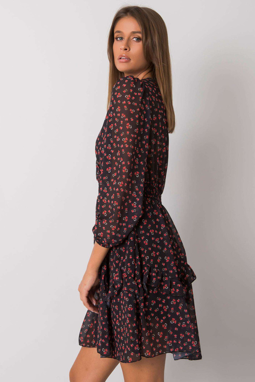 Must-punane volangidega kleit, autor...