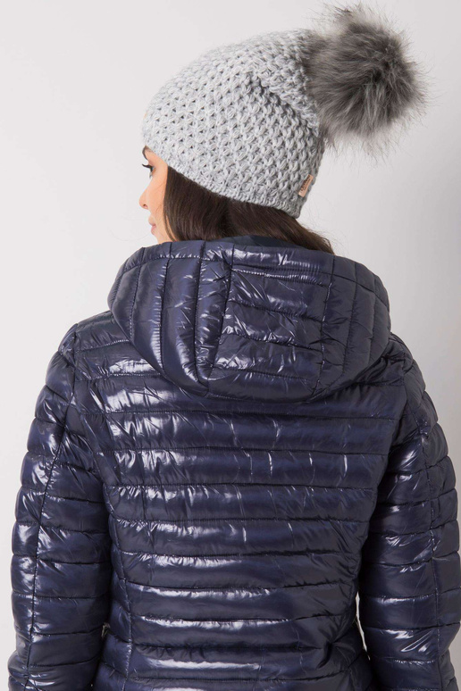 Hall pompooniga talvemüts