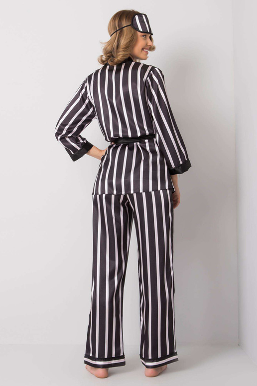 Musta triibuline voodikomplekt