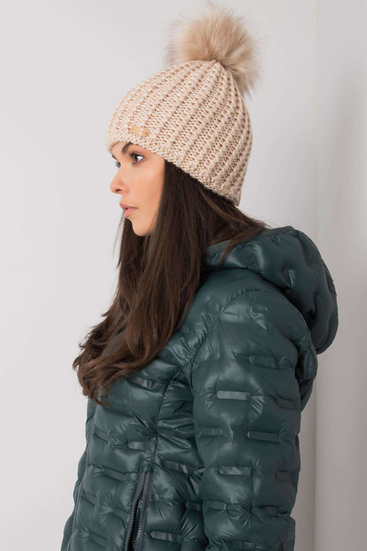 Beež naiste talvemüts